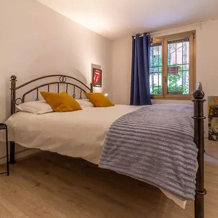 Bambaglioli 2 Torri Apartman