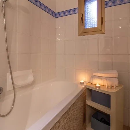 Bambaglioli 2 Torri Apartman