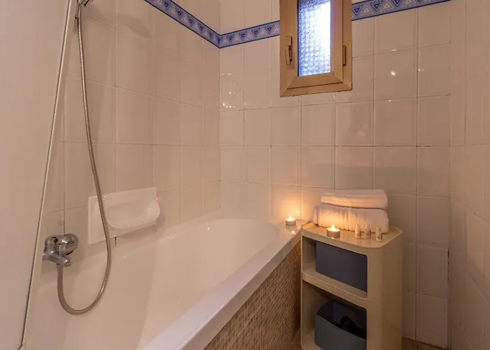 Bambaglioli 2 Torri Apartment